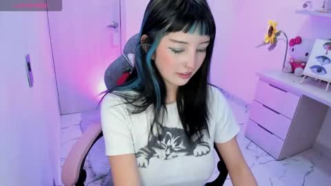 Snapshot of francesca_7 chatting on September 26, 6:16 pm francesca_7 online show from September 26, 6:16 pm