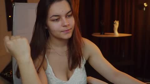 Francesca online show from August 4, 12:00 pm