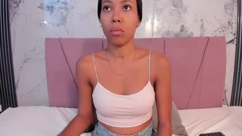 Laura online show from July 13, 7:25 pm