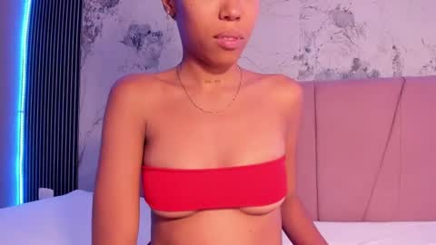 Laura online show from July 23, 7:33 pm
