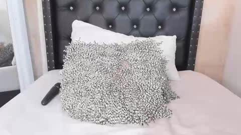 Fransheska online show from November 15, 4:19 pm