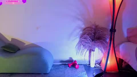 Fransheska online show from June 9, 11:42 am