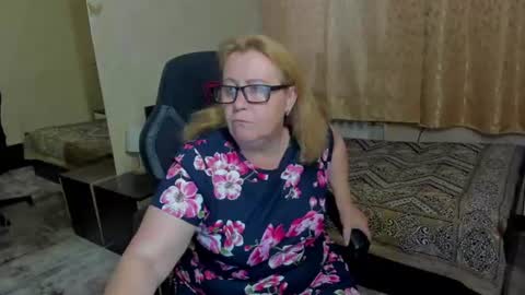 FrauMartha online show from June 27, 1:06 pm