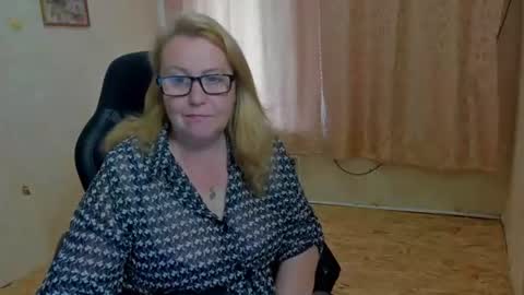 FrauMartha online show from July 3, 12:55 pm