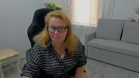 FrauMartha online show from July 11, 1:33 pm