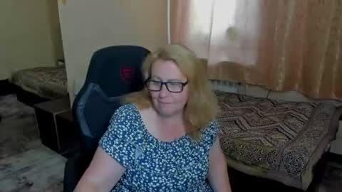 FrauMartha online show from June 28, 1:07 pm