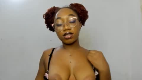 Snapshot of freaky_ebonygirl chatting on September 13, 6:10 am Freaky ebonygirl online show from September 13, 6:10 am