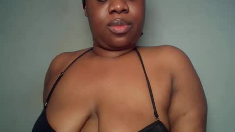freaky slut5 online show from April 26, 1:53 pm