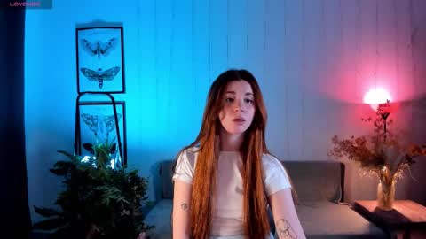 Snapshot of freckle_diyana chatting on October 14, 5:04 pm Diyana online show from October 14, 5:04 pm