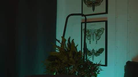 Snapshot of freckle_diyana chatting on October 4, 9:52 pm Diyana online show from October 4, 9:52 pm