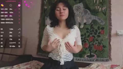 Mia online show from April 30, 6:29 am