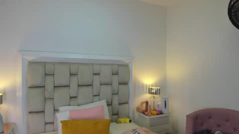 Frehia   online show from July 1, 11:21 am