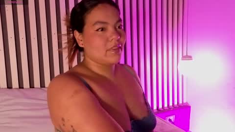 freya_blaze online show from May 1, 4:59 am