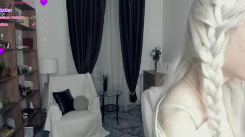 Freya online show from February 25, 7:34 pm