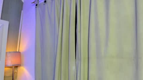 Frezzita online show from November 13, 9:03 pm