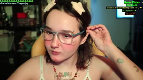   Jaywise Frogfoot  online show from January 7, 11:19 pm