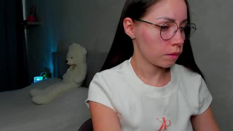 fun__nd__bun online show from June 30, 12:59 pm