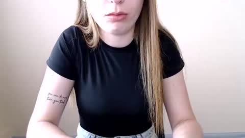 Emma online show from June 26, 3:52 am