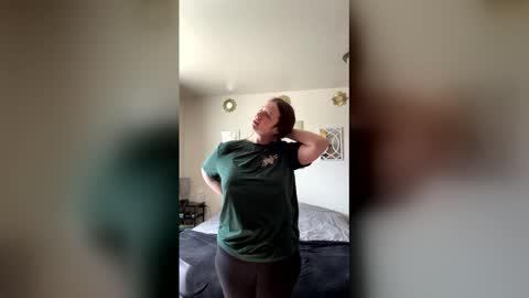 Linnys Palace online show from March 12, 7:05 pm