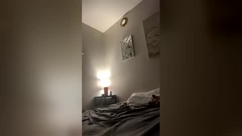 Linnys Palace online show from March 4, 3:24 am