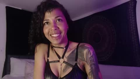 g_bella2025 online show from December 23, 7:45 am