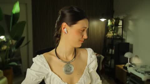 G online show from March 11, 6:32 pm