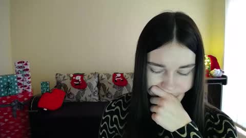 Jaklin online show from December 19, 9:45 am