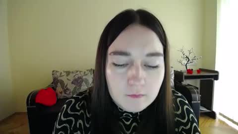 Jaklin online show from September 18, 11:31 am