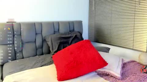 Gabriela  online show from April 28, 1:47 am