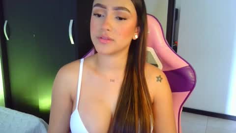 Snapshot of gabi_xi chatting on September 29, 1:16 pm Gabi online show from September 29, 1:16 pm