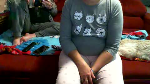 gaby  layla online show from June 18, 11:09 pm