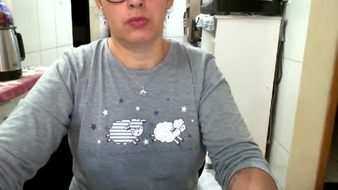 gaby  layla online show from June 17, 12:23 am