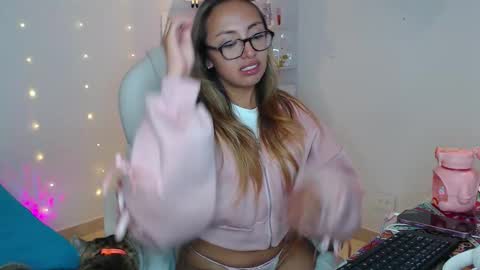 .  online show from November 12, 6:44 am