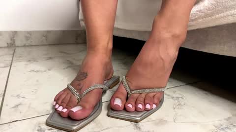 Gabriela Tafur online show from July 8, 5:37 pm