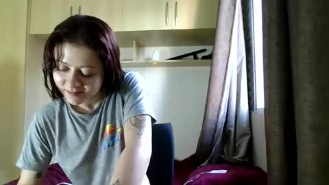 gabriellamanhaes online show from April 21, 11:17 am