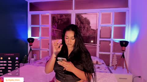 Snapshot of gaby_blaze chatting on December 30, 8:36 pm Gaby Blaze online show from December 30, 8:36 pm