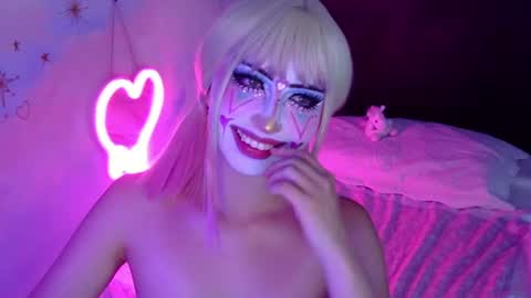 gabygumms online show from August 8, 5:04 am