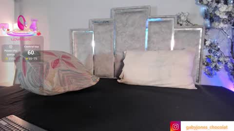 gabyyjones online show from November 14, 11:43 am