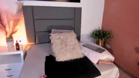 GahiaBelucci online show from June 10, 6:28 pm