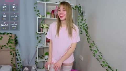 Violla online show from March 9, 4:43 pm