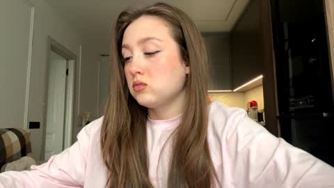 Mia  or just Mi online show from April 8, 12:18 pm