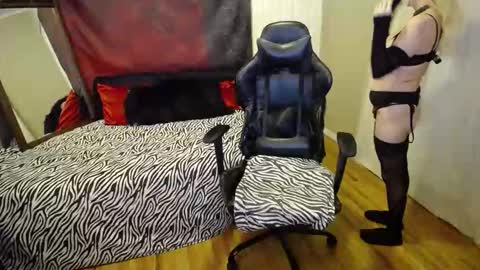 Gartersex online show from February 24, 12:21 am