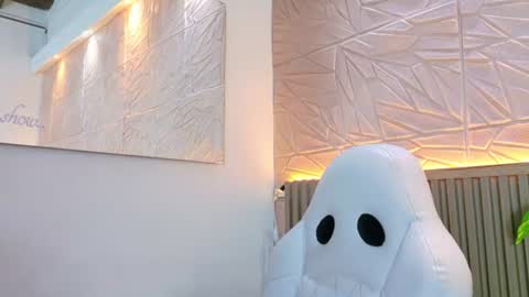 gaviluc_ online show from July 6, 1:05 pm