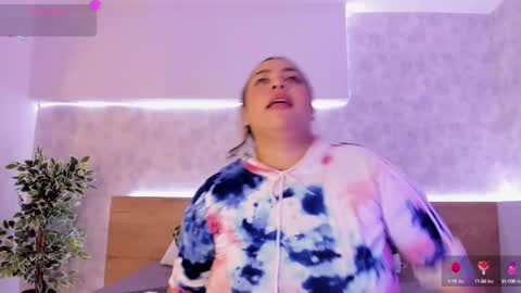 geminis muentes online show from February 10, 2:30 am