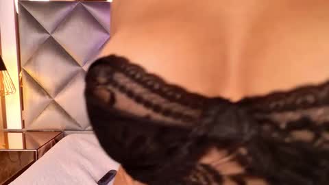 Snapshot of gemma_sm chatting on October 15, 3:31 am Maria online show from October 15, 3:31 am