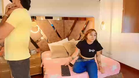 Snapshot of genessis__david_ chatting on September 30, 1:22 am  Genessis and David  online show from September 30, 1:22 am