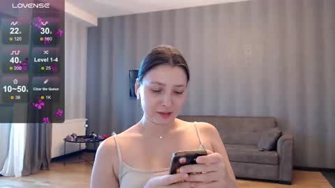 genev__ievee online show from July 1, 2:38 pm