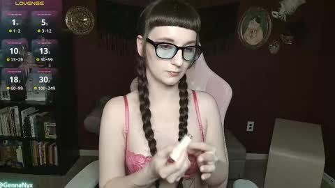 Genna Nyx online show from May 3, 5:11 am