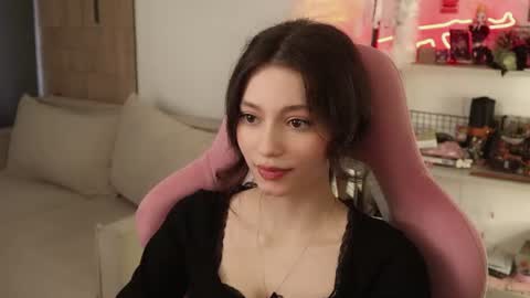georgiamorandi online show from July 12, 3:35 pm