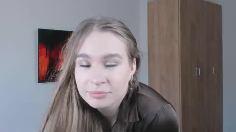 Kendra online show from March 21, 8:19 am